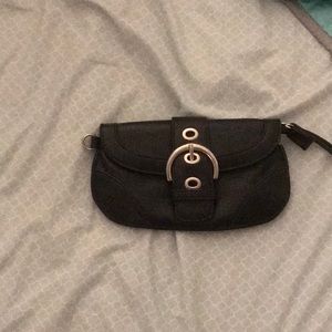 Black wristlet
